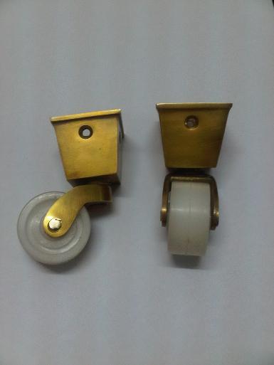 Brass Wheel Item code Y.013B size cup wide 39 x35mm.high75 mm.