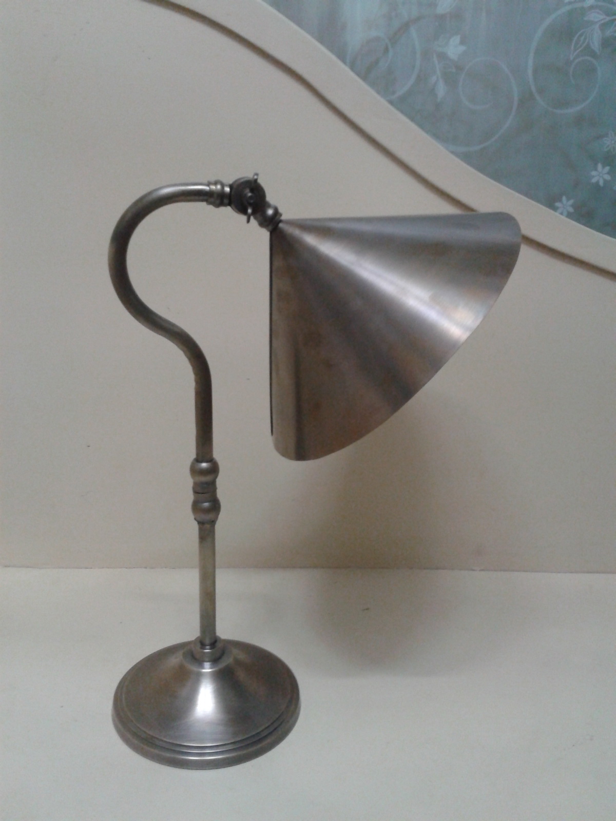 Brass desk lamp code DL001 size high 44 cm. shade wide 23.5 cm.