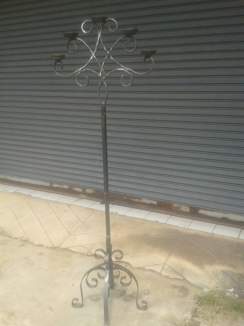 Floor iron candle Code FIC001 size high 165 cm. not finishing