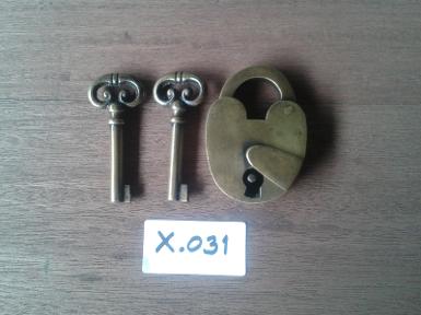 Brass door lock code X.031 size Wide 47 mm. L :69 mm.