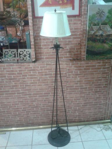 Floor Lamp Item code FL001D