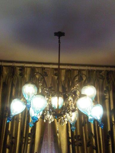 Hanging Lamp brass with cut glass Item code AT.60C Dai: 80 cm.