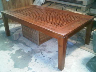 Table teak wood size 1.80m x100cmxh70cm