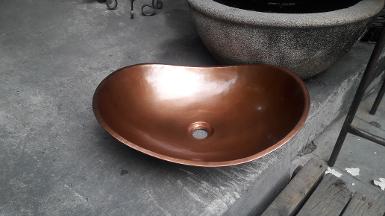 Copper sink oval design Item code CPP18 size long 50 cm.wide 40 cm.high 15 cm.midle high 10 cm.