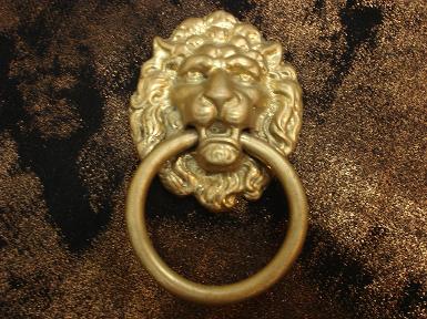 Lion brass handle Item code P152SP size long 80 mm. wide 70 mm.