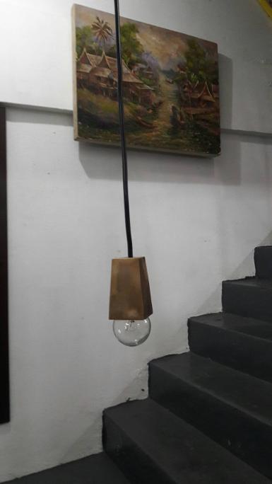 Hanging lamp brass item HGLMP18 size 40 x 40 x 30 x 33 x h 75 mm.