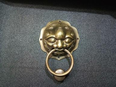 Lion Chinese handle item code Lion C.18A size wide 131 mm.long 175 mm. ring 80 mm. Thickness 8 mm.