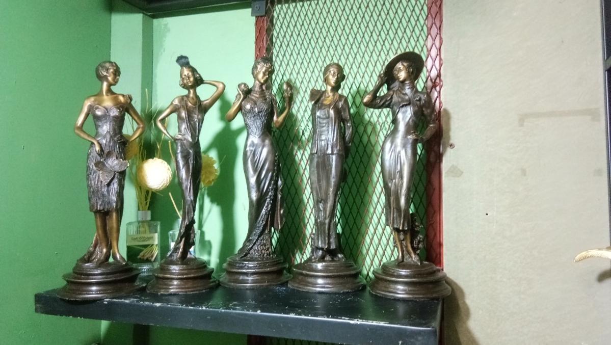 Brass statue lady fashion price per each