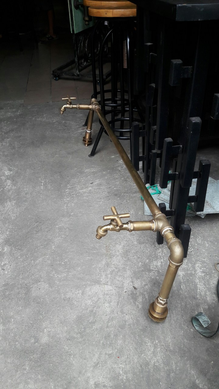 Faucet Brass. Item Code FBMP18I size high 30 cm. long 180 cm. pipe 1''
