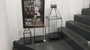 Lantern Lamp brass Item Code LTL18 have 3 size 16 x 16 x h 42 , 25 x 25 x h 62 cm,30 x 30 x h 84 cm.