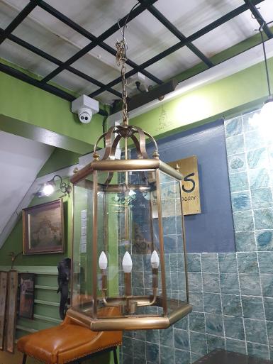 Hanging lamp Hexagon side brass with glass Item Code HGLJ50U size 50x80 cm TL 1M.
