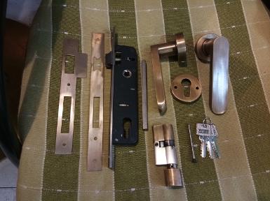 Brass door lock include set lock Item Code WMRT01 
