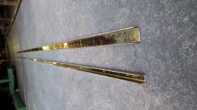 Brass rail item code BAC18 size 1x2x1 cm. Thickness 1.2 mm. Long 240 cm.