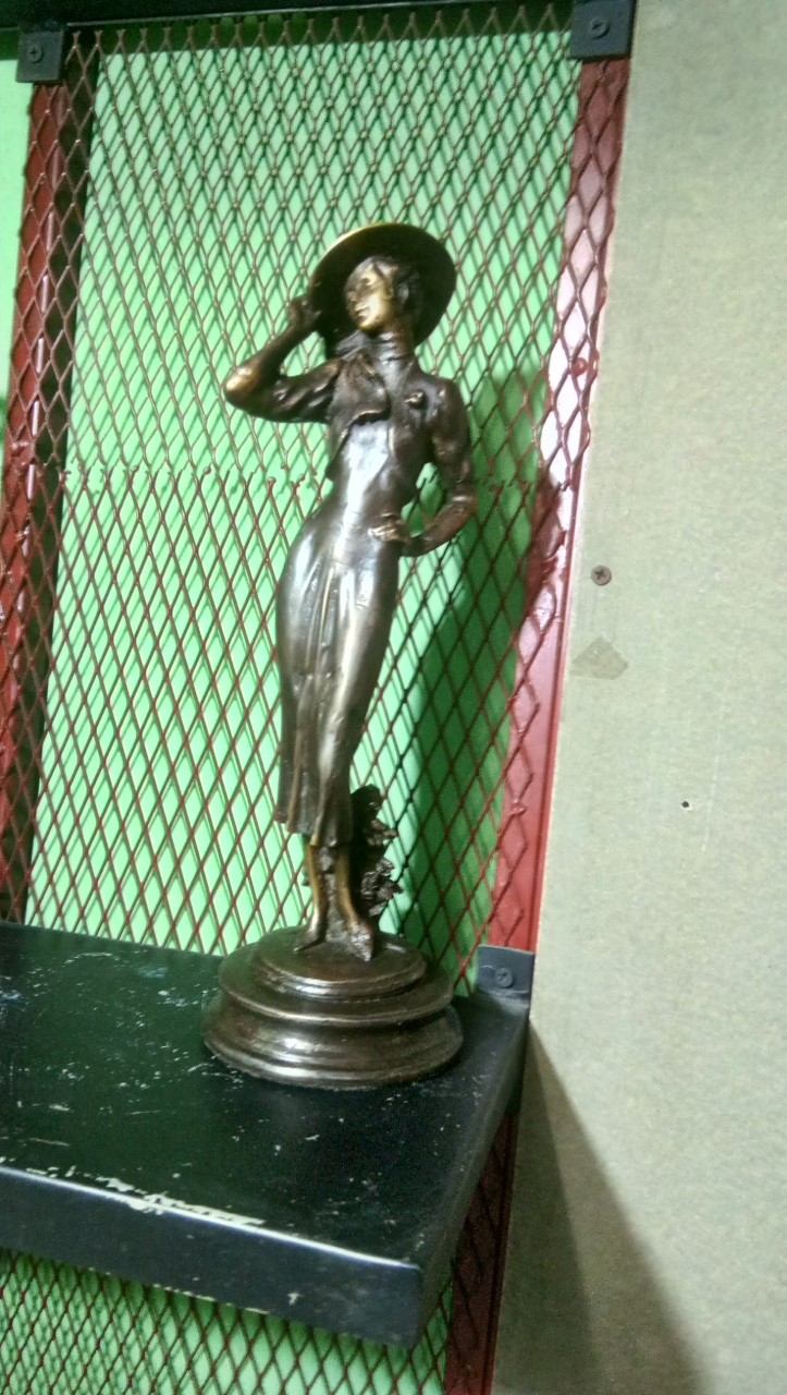 Brass statue Lady fashion Item Code LADY S18C  size high 305 mm. base 105 mm.