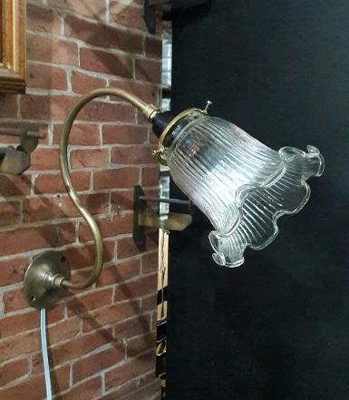 Wall Lamp brass with glass Item Code WLP75 size base 73 mm. pipe 9 mm. glass 55xh125x125mm.