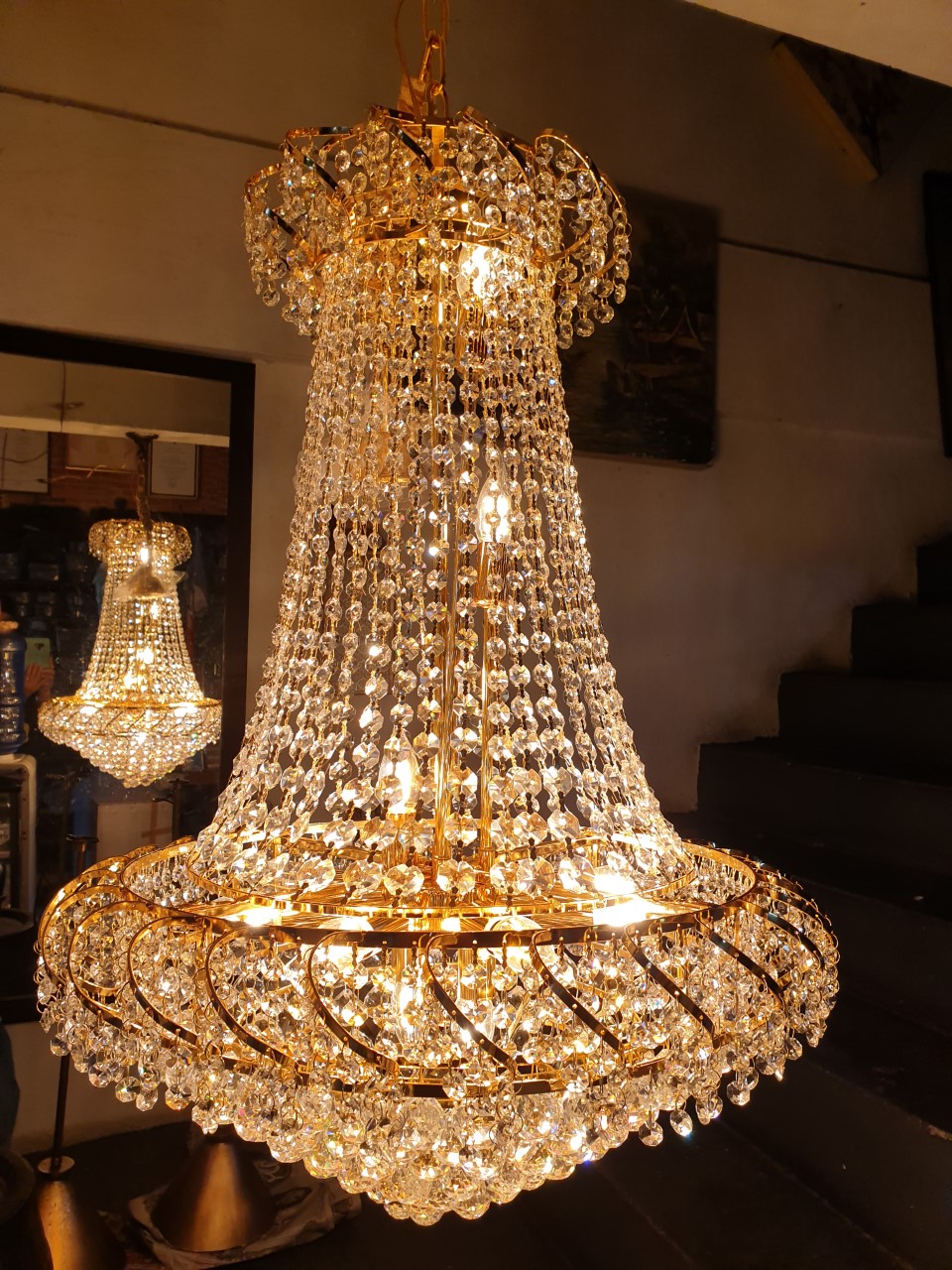 Crystal Chandelier Item Code CDLTP018 size wide 600 mm. H 900 mm.not include chain.