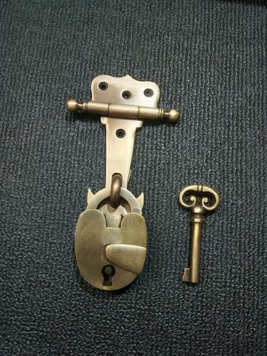 Brass key Item Code W.047C