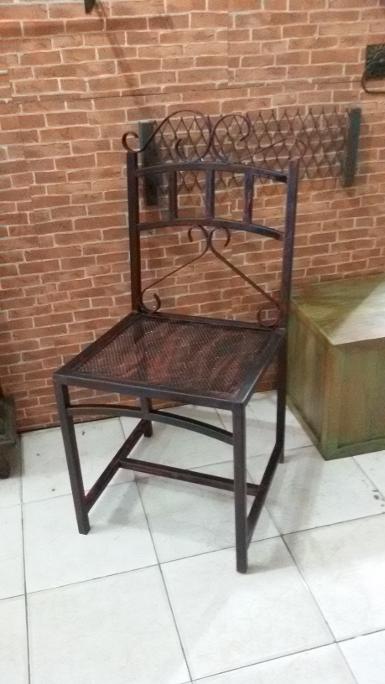 Iron chair Code ICP01A we make to order and make to design .inquiry to Tel/fax 02 942 1911